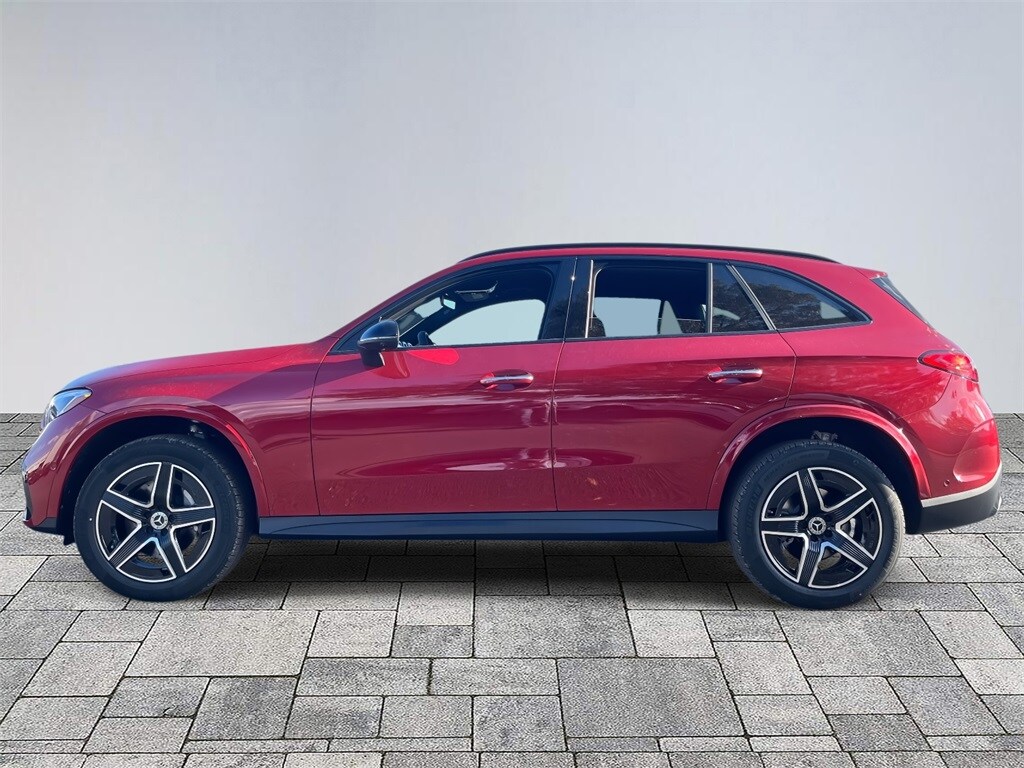 2026 Mercedes Benz GLC 300 photo 4