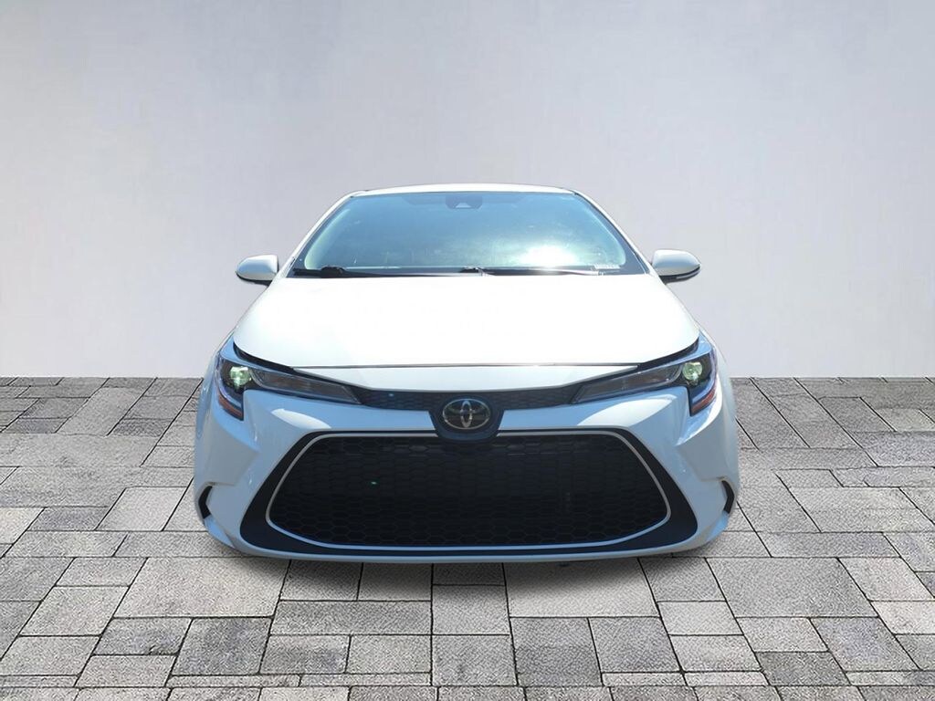 Used 2021 Toyota Corolla LE Sedan