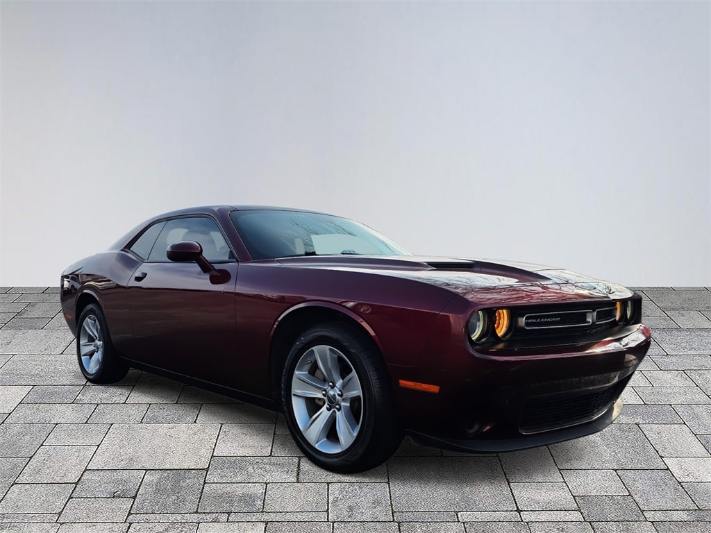 2023 Dodge Challenger SXT's photo