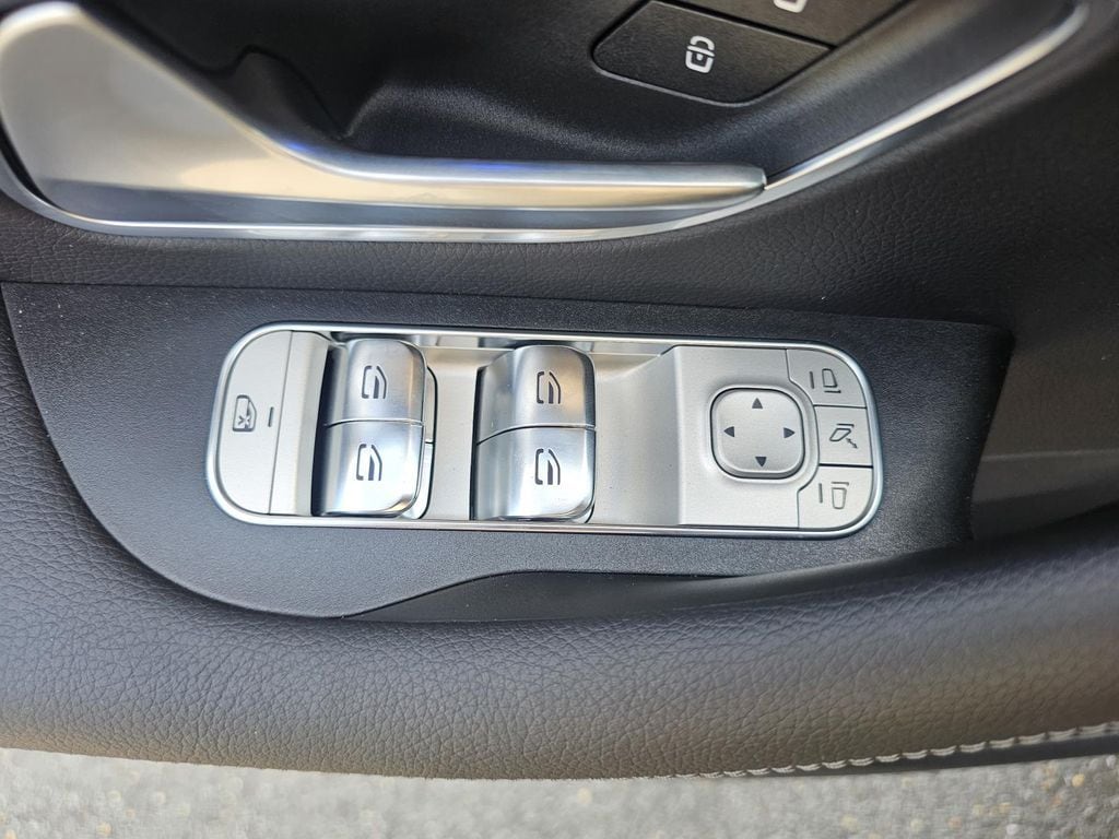 2026 Mercedes-Benz GLS Base - Photo 12