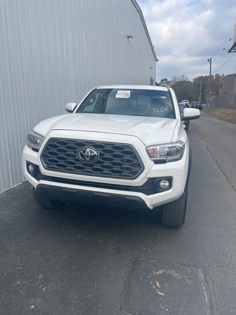 2023 Toyota Tacoma TRD Off Road's photo