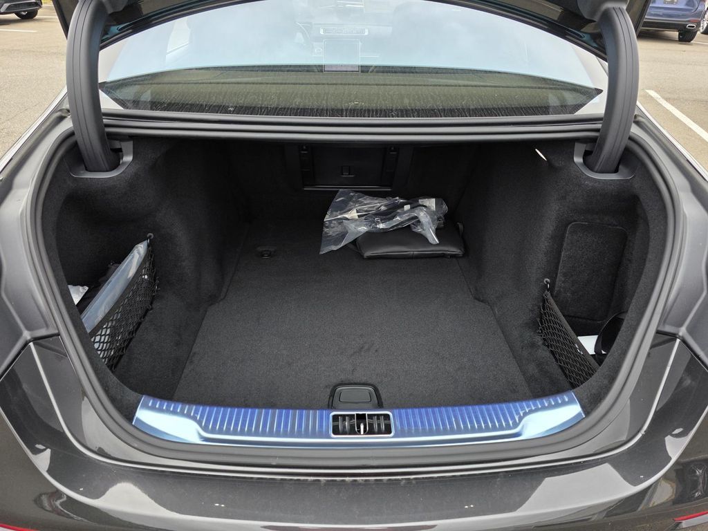2026 Mercedes-Benz S-Class S 500 - Photo 9