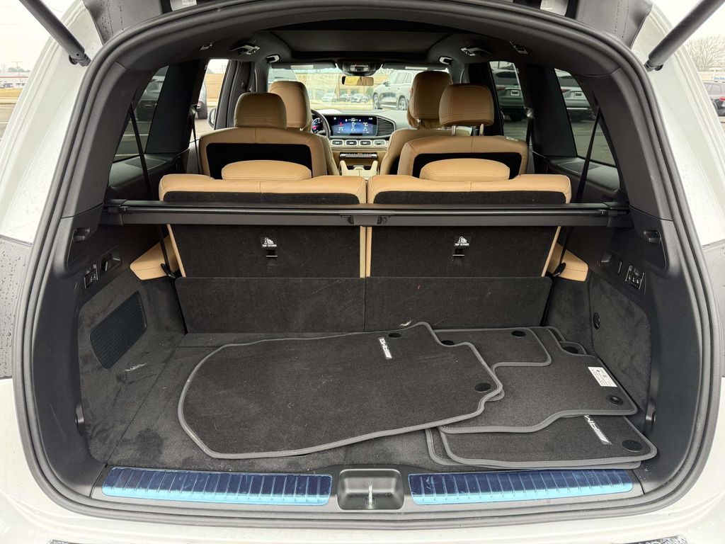2026 Mercedes-Benz GLS Base - Photo 10