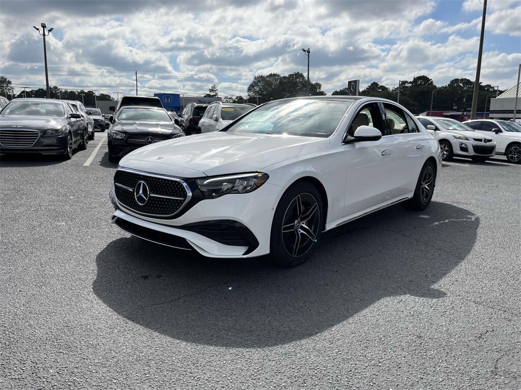 2025 Mercedes Benz E 350 4MATIC Sedan photo 3