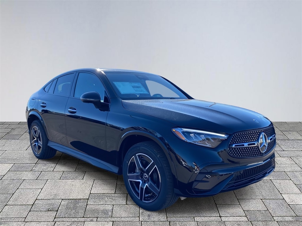 2026 Mercedes-Benz GLC Coupe GLC 300's photo