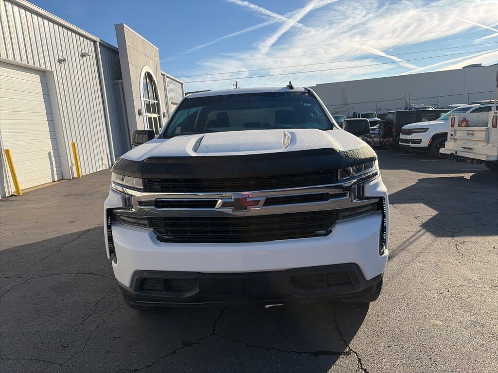 2020 Chevrolet Silverado 1500 LT photo 2