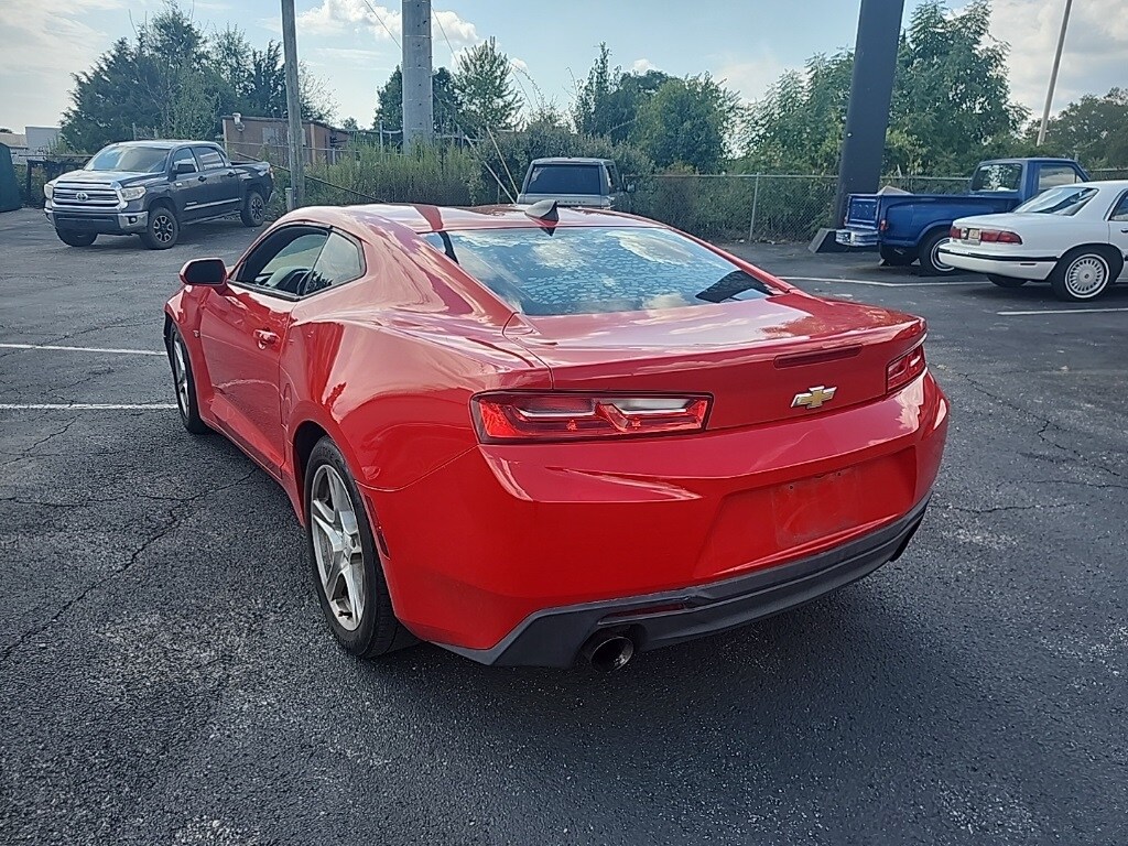 2018 Chevrolet Camaro 1LT photo 3