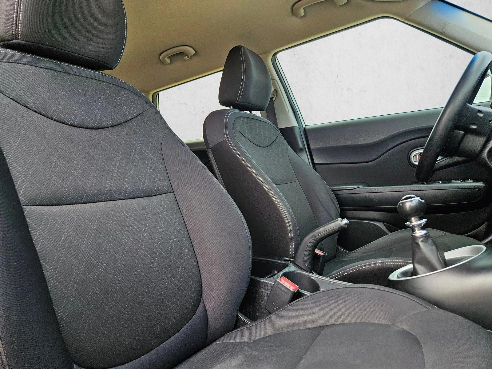 2015 Kia Soul Base - Photo 18