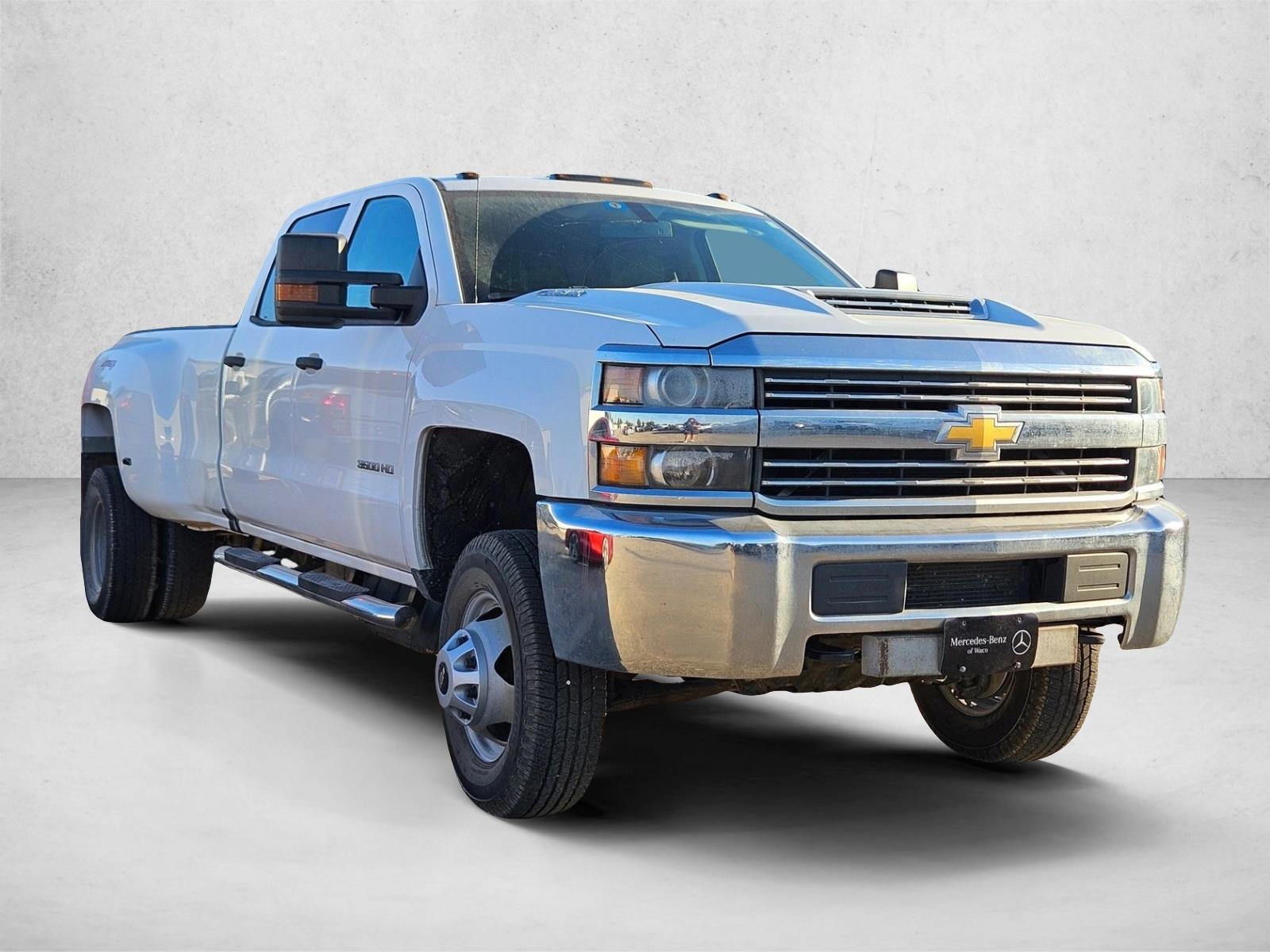 2018 Chevrolet Silverado 3500HD photo 3