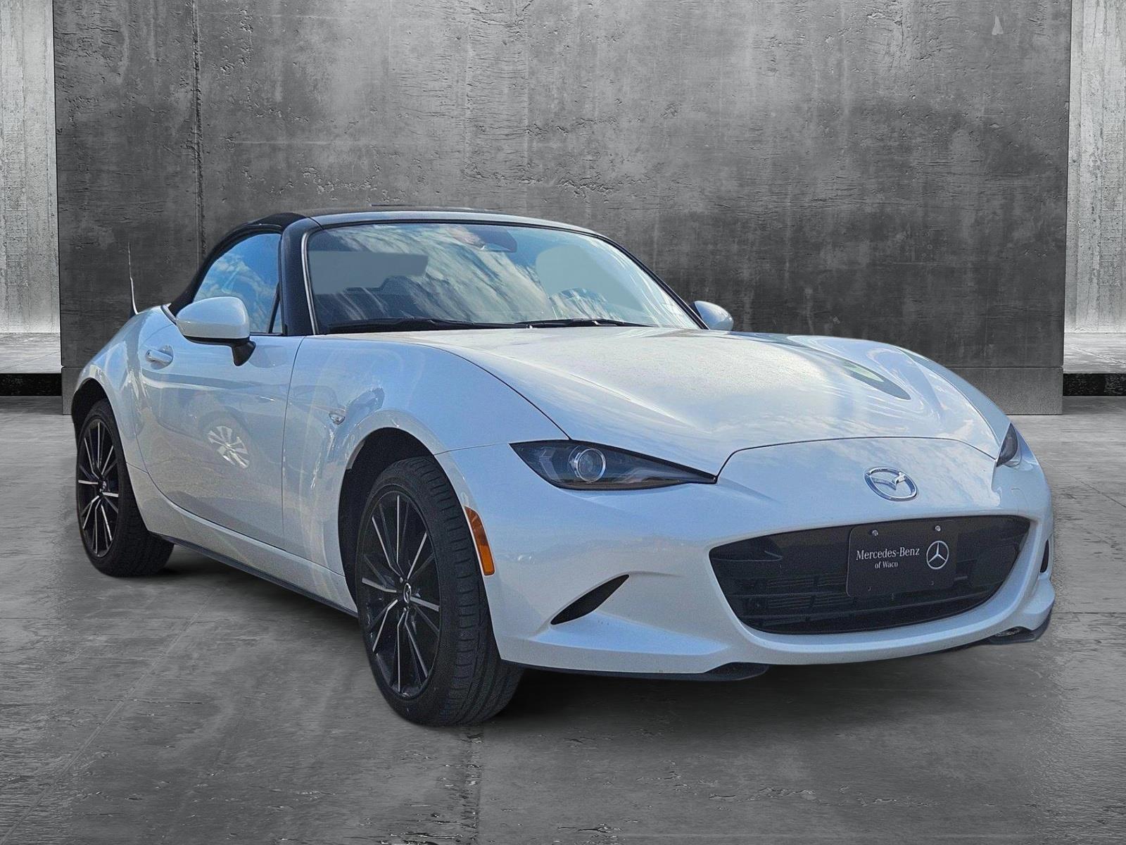 2024 Mazda MX-5 Miata Miata Grand Touring photo 3