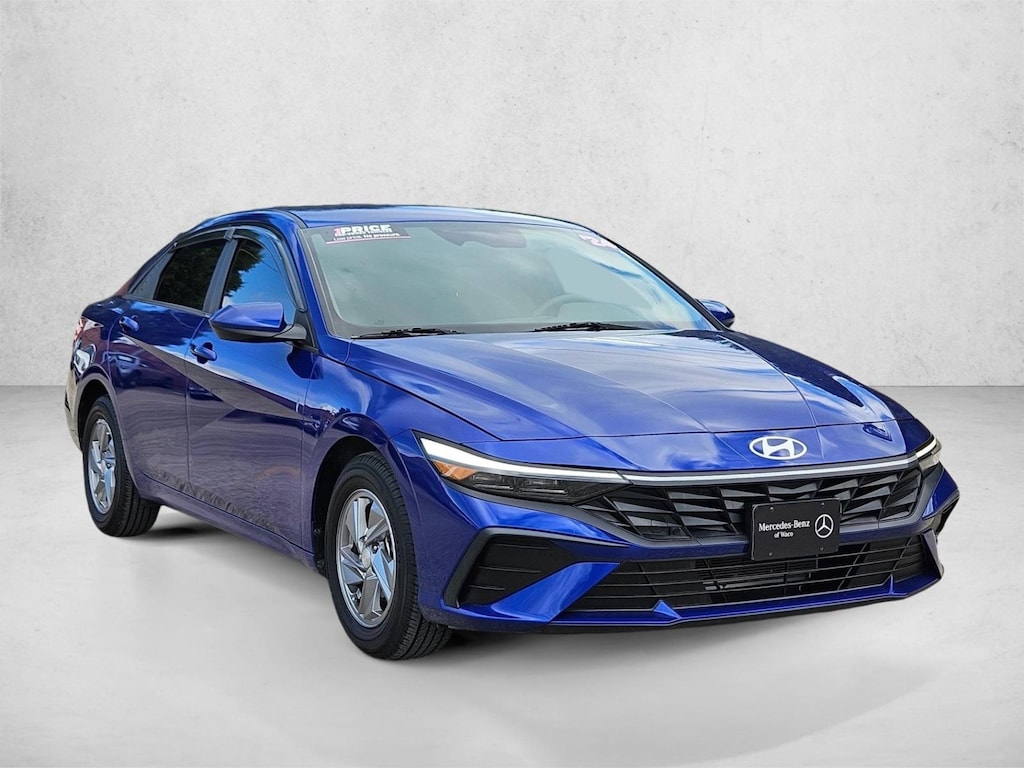 Used 2024 Hyundai Elantra SE Sedan