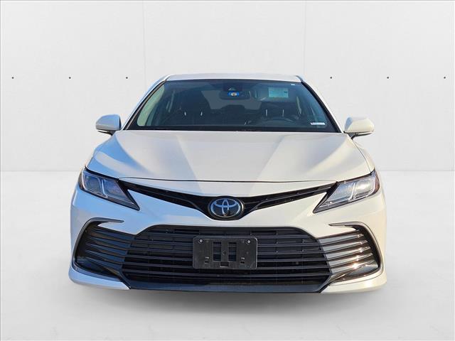 2021 Toyota Camry LE photo 2