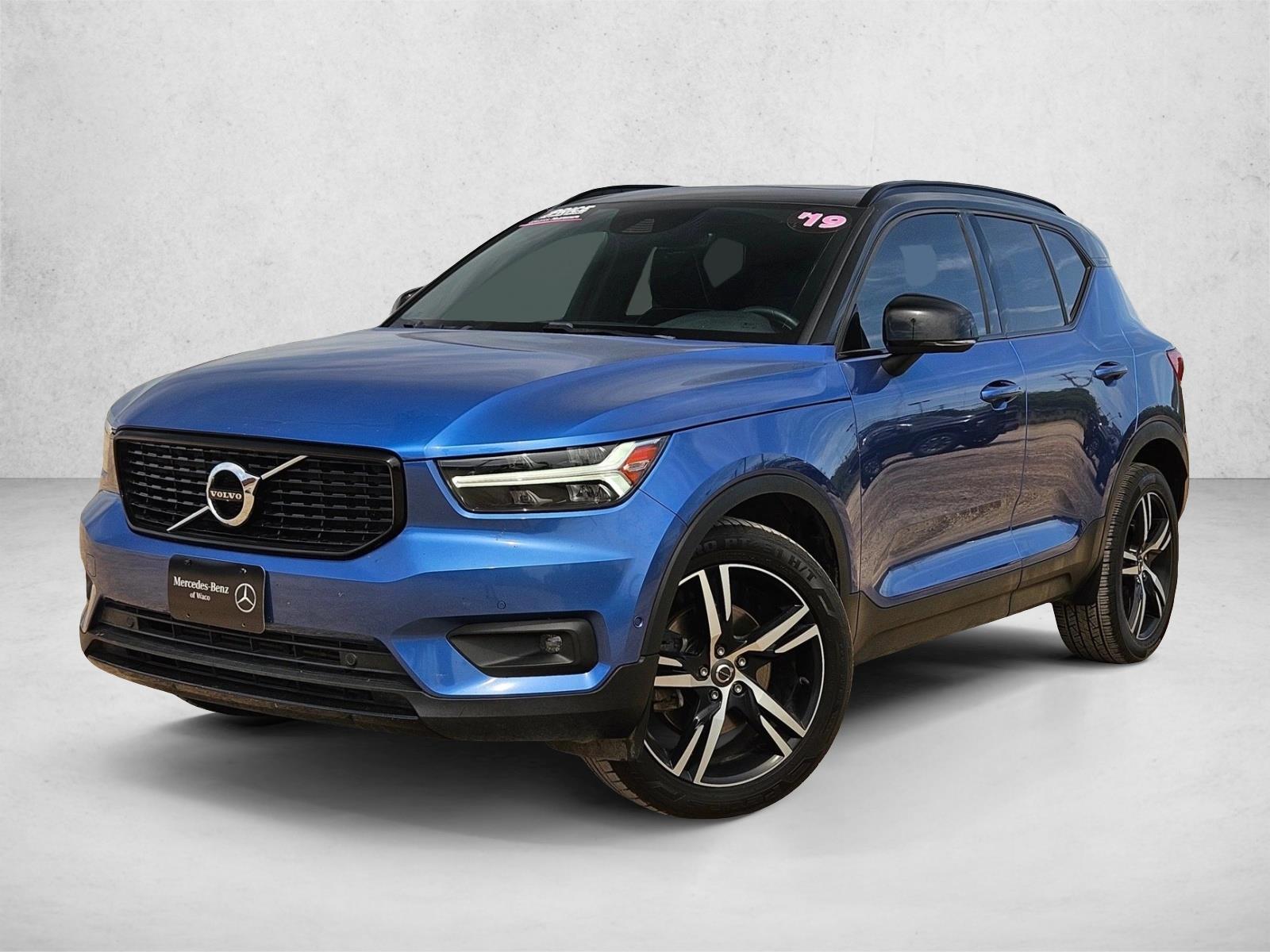 Used 2019 Volvo XC40 T5 R-Design