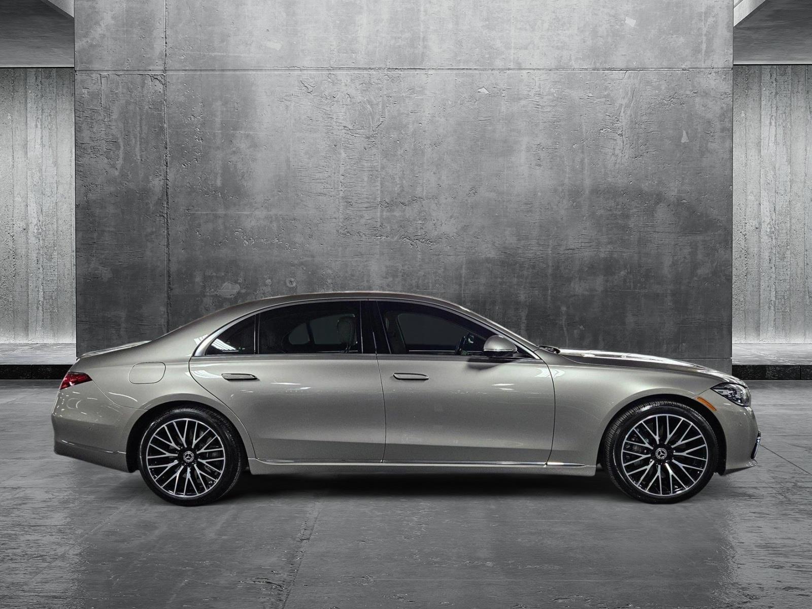 2024 Mercedes Benz S 580 photo 4