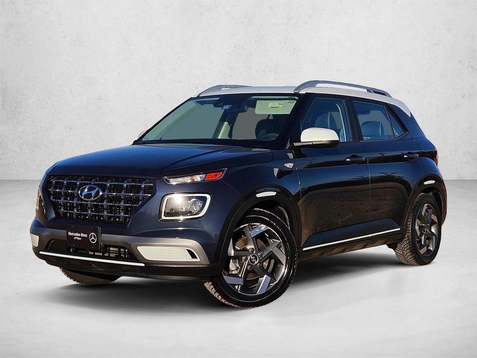 2020 Hyundai Venue Denim's photo