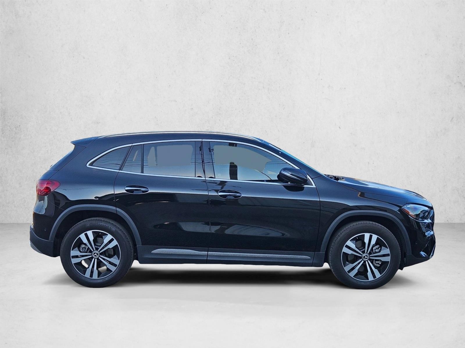 2025 Mercedes Benz GLA photo 3