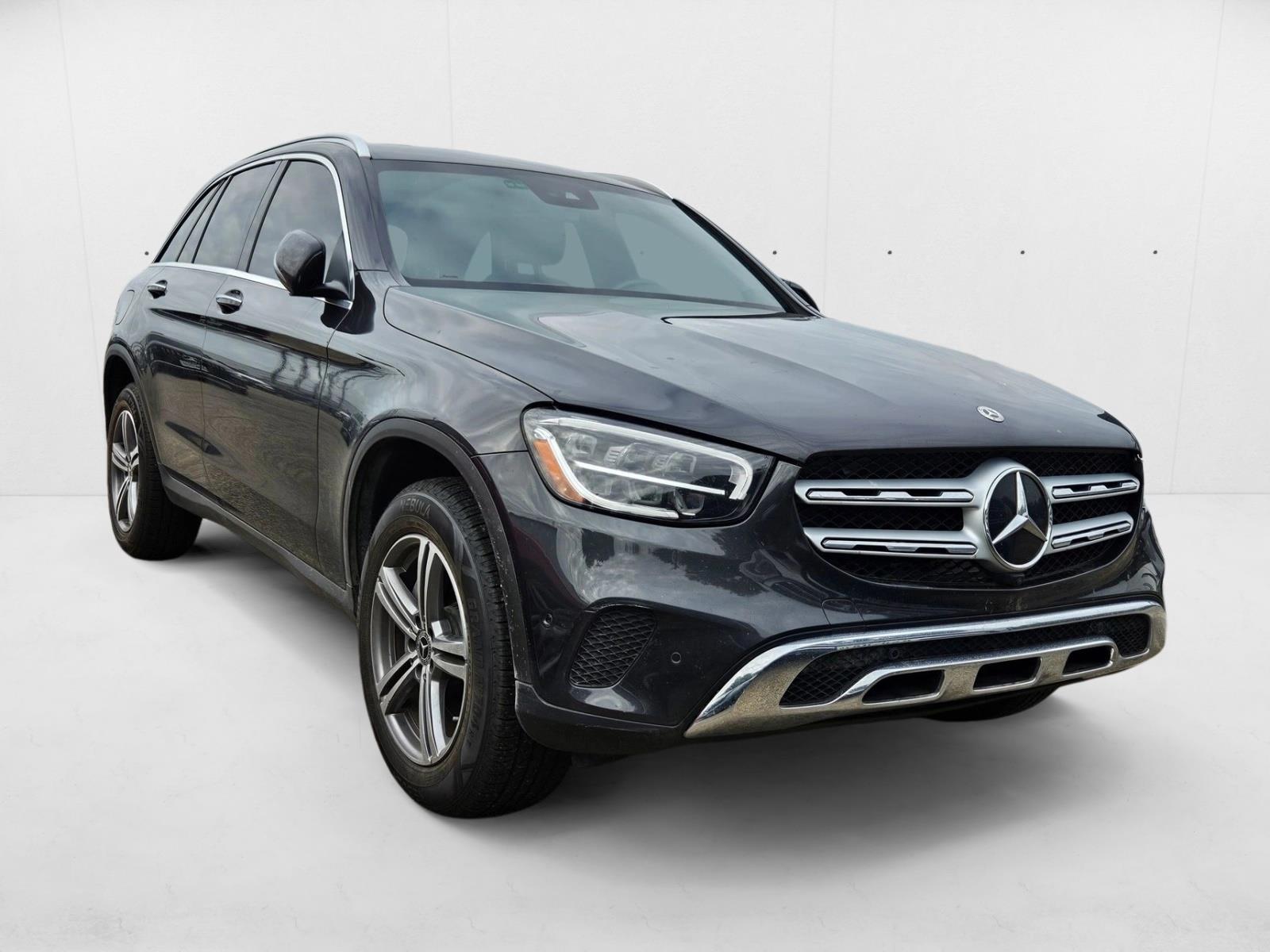 2022 Mercedes Benz GLC 300 photo 2