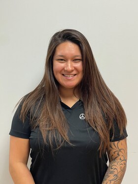 Staff member Caroline Cruz from ID_c56561ddd8f9