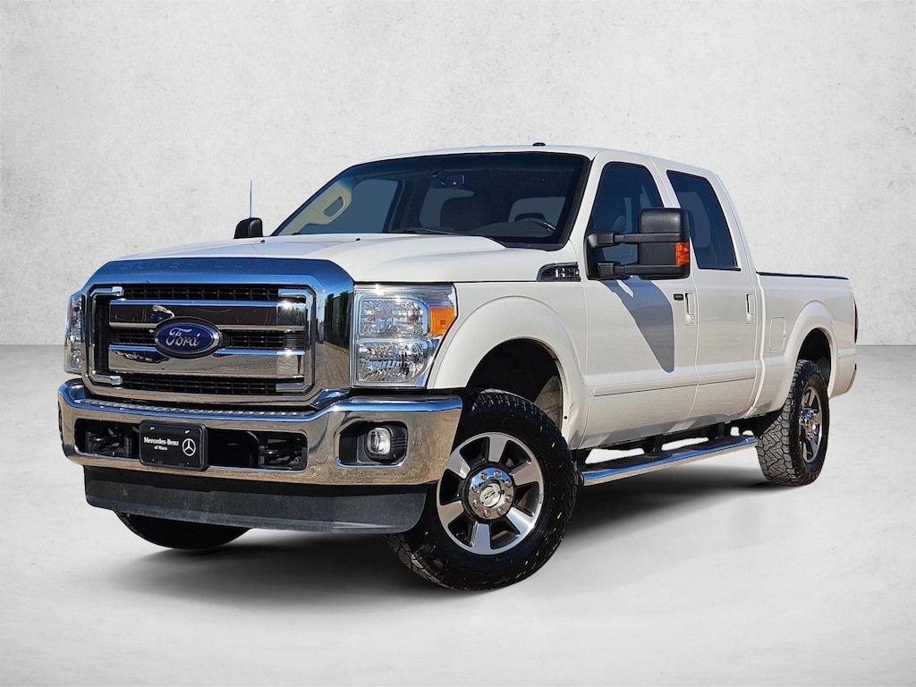 Used 2015 Ford F-250 XLT Truck Crew Cab