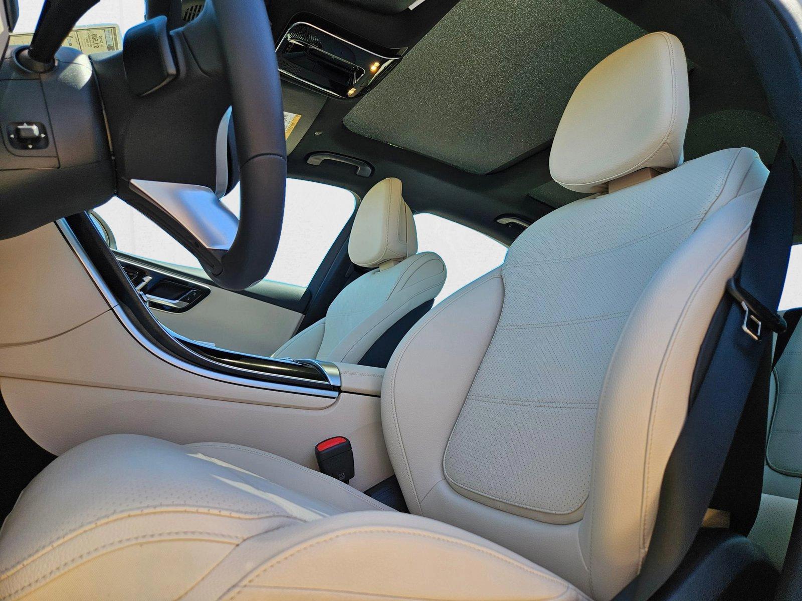 2025 Mercedes Benz C 300 Sedan photo 4