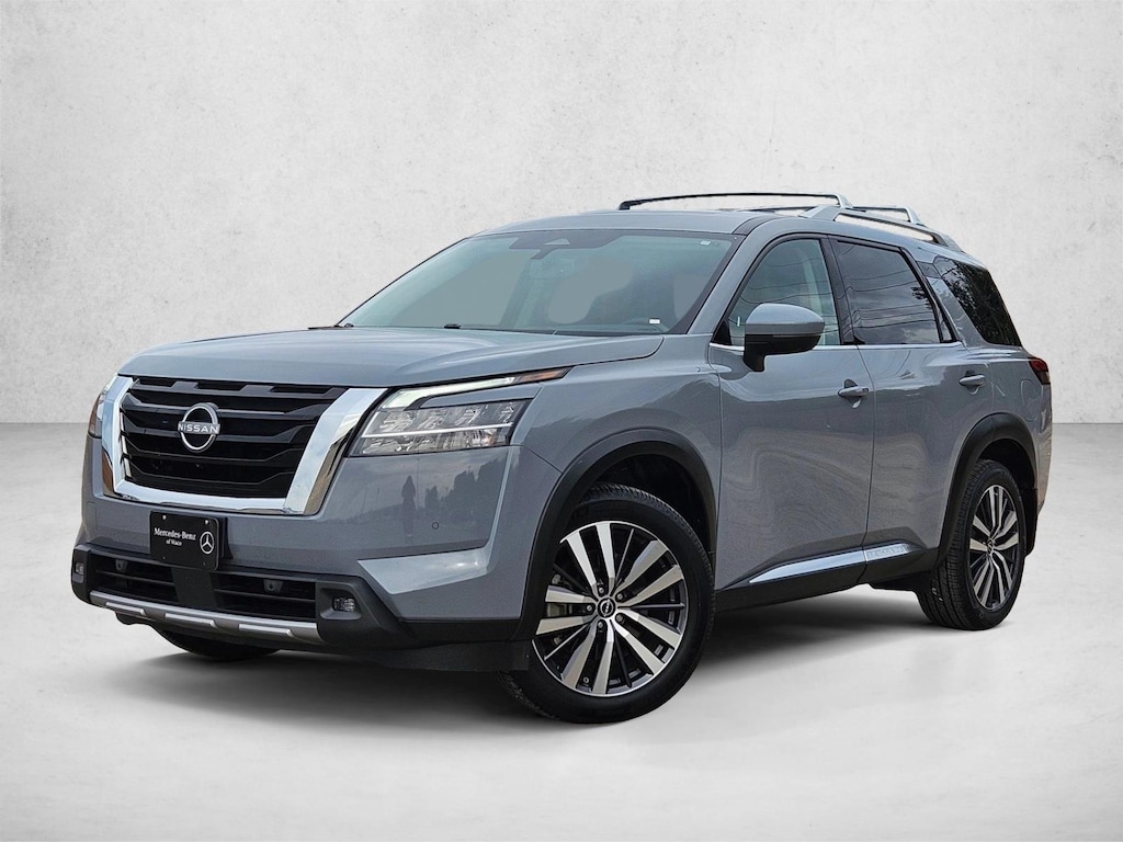 Used 2022 Nissan Pathfinder Platinum SUV
