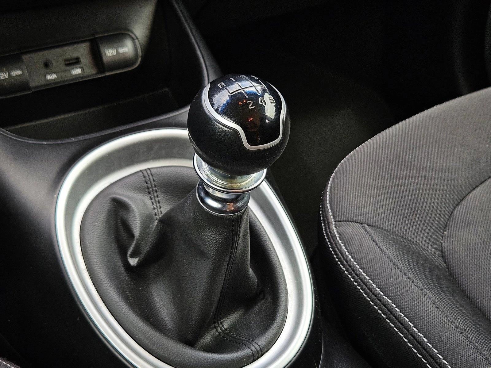 2015 Kia Soul Base - Photo 13