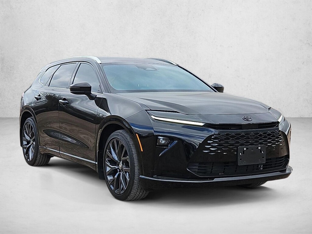 Used 2025 Toyota Crown Signia Limited SUV