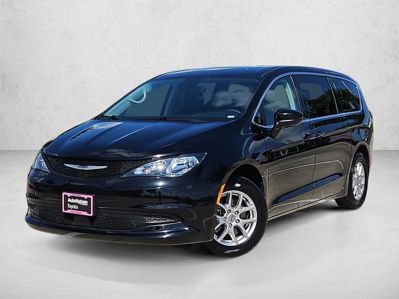 2024 Chrysler Voyager