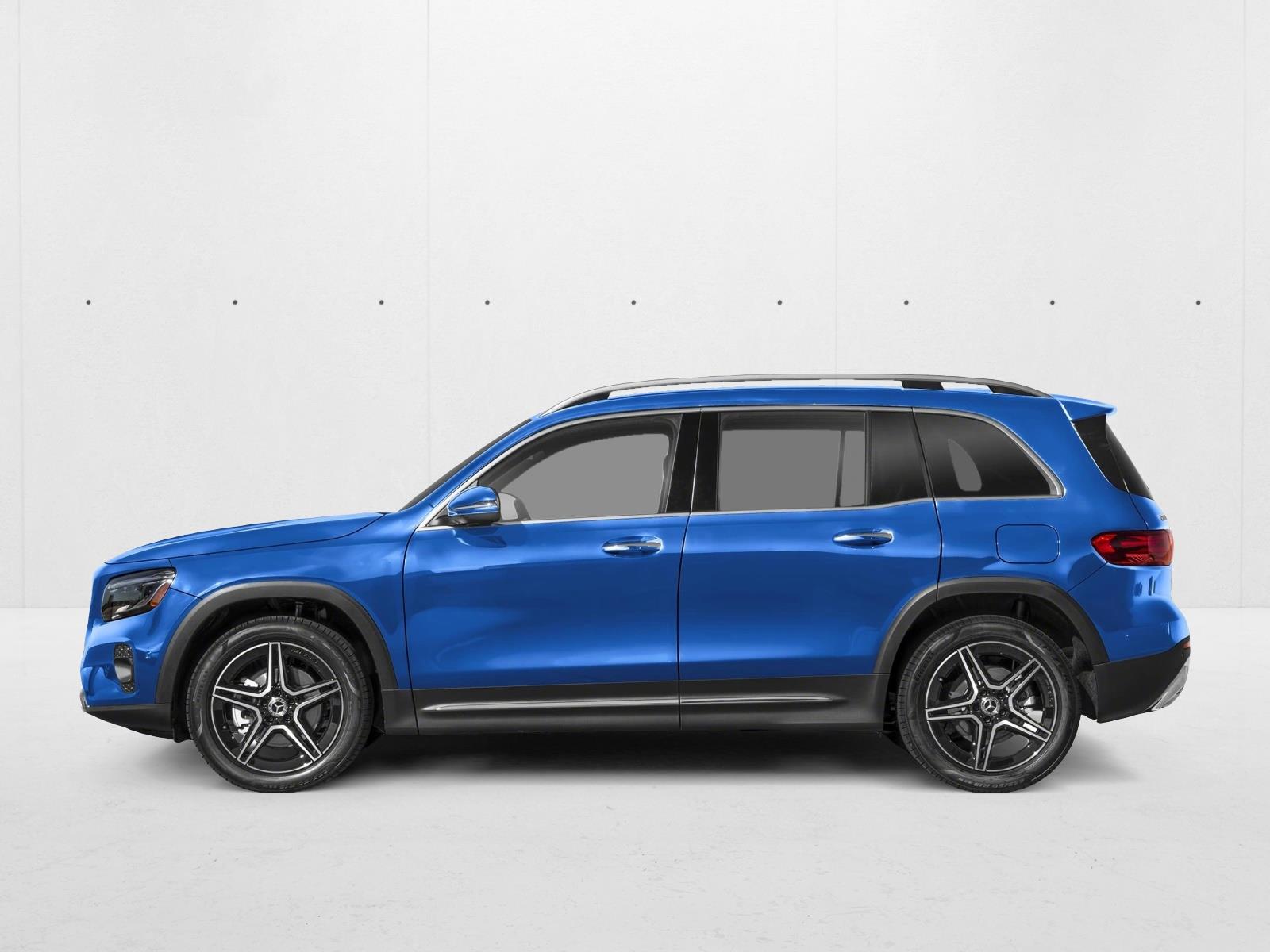 2026 Mercedes Benz GLB 250 4MATIC photo 3