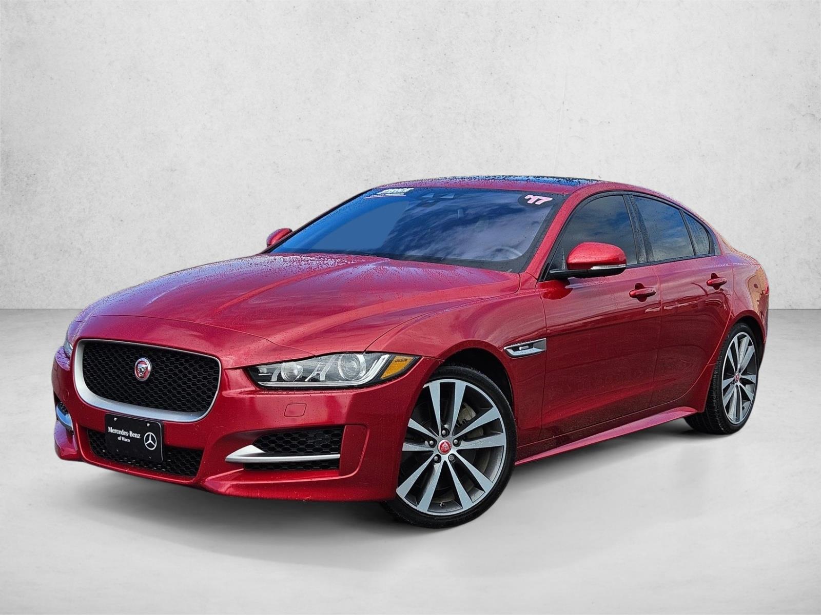 2017 Jaguar XE 35t R-Sport AWD's photo
