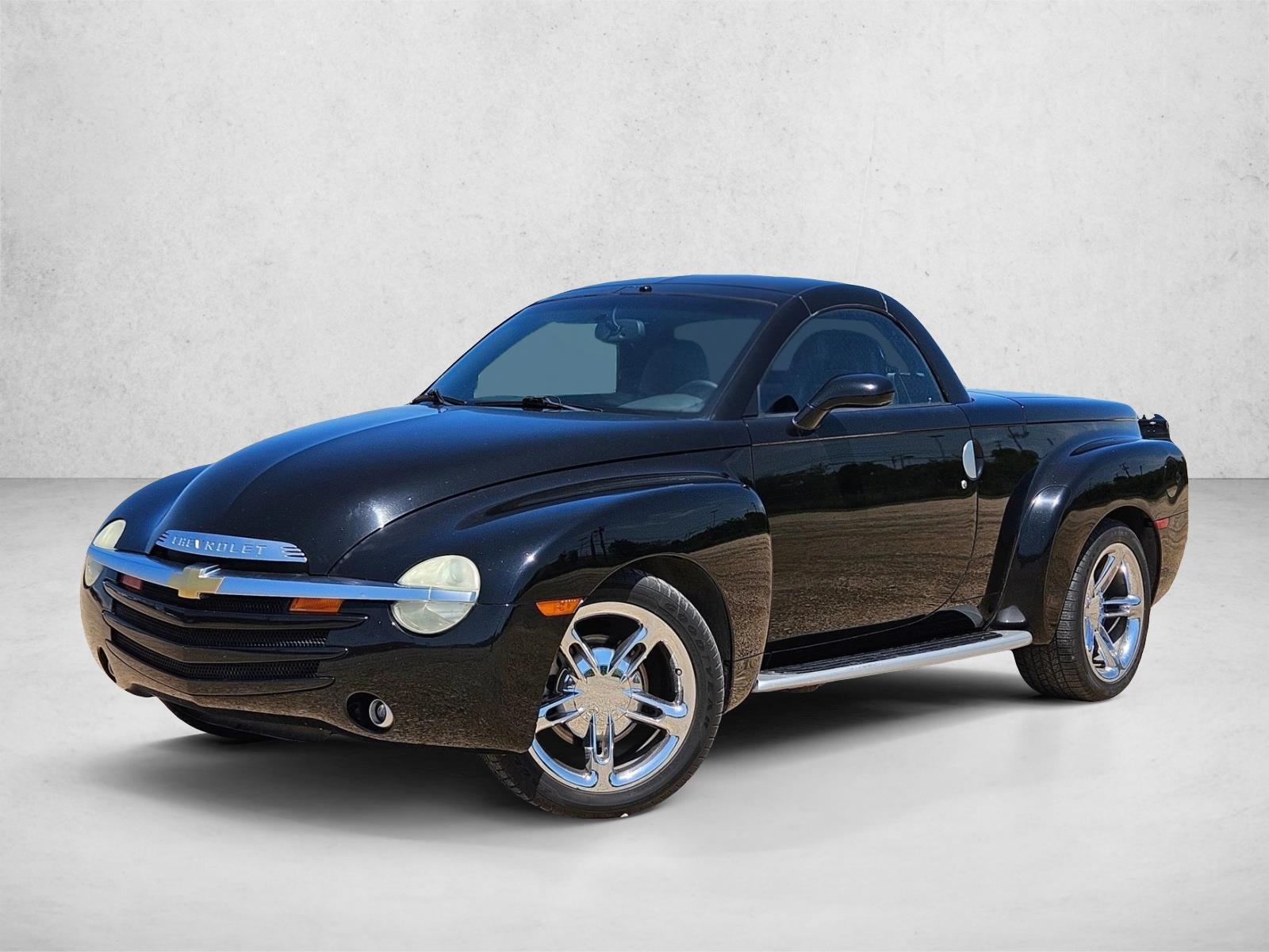 2003 Chevrolet SSR LS's photo