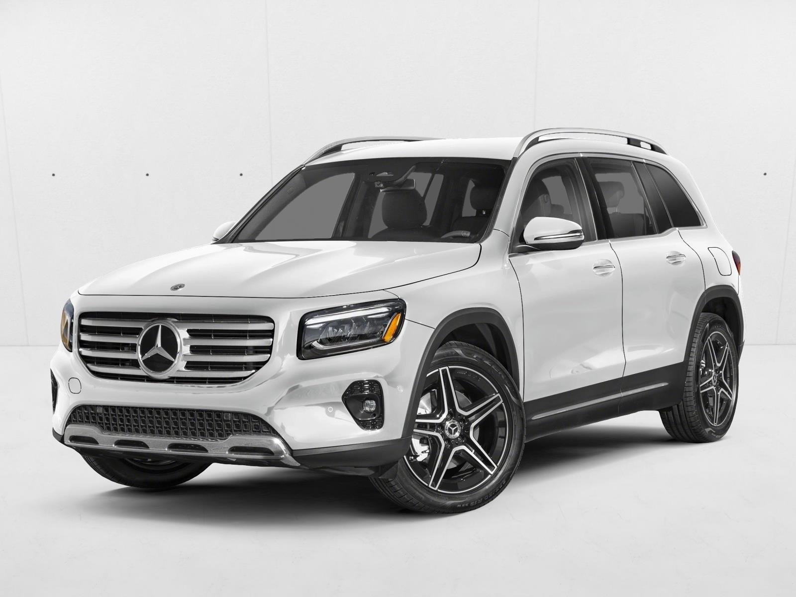 2026 Mercedes-Benz GLB's photo