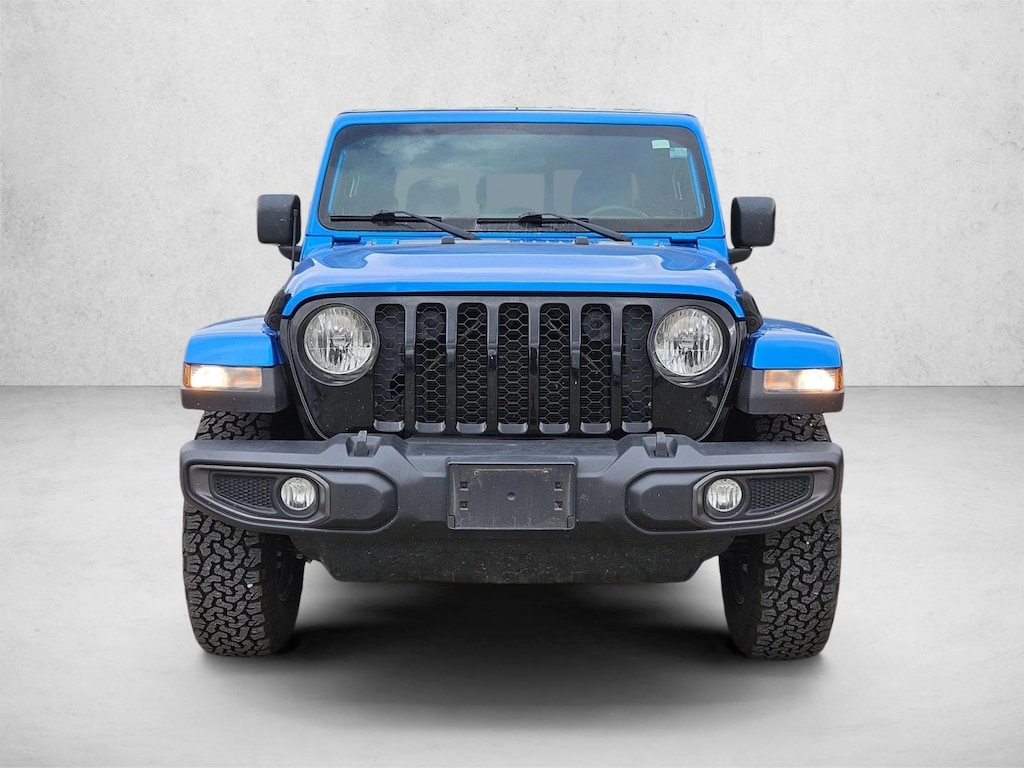 Used 2023 Jeep Gladiator Sport Truck Crew Cab