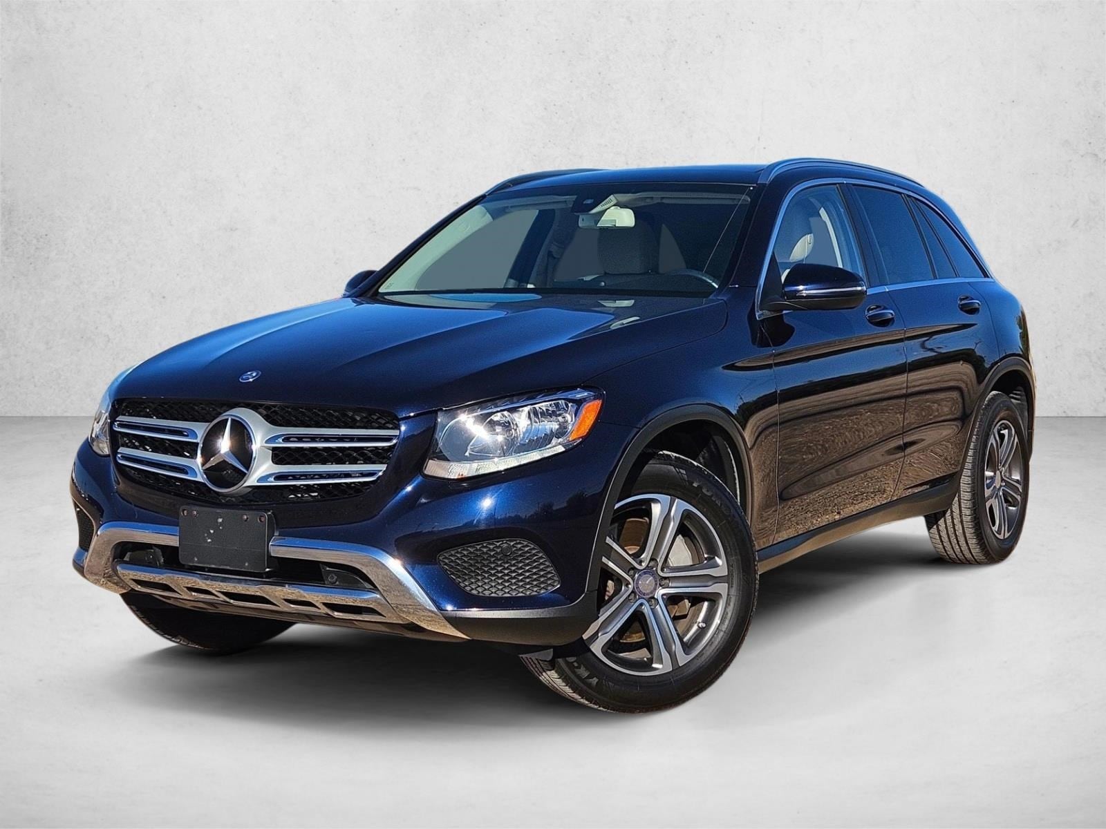 2016 Mercedes-Benz GLC GLC300's photo