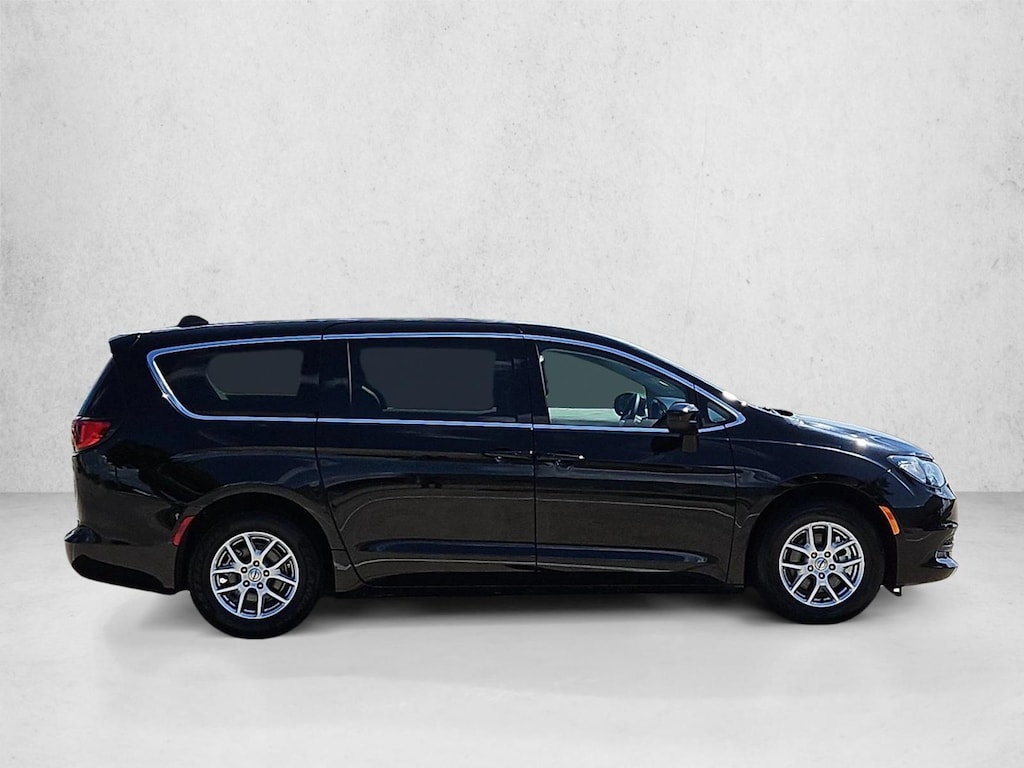 Used 2024 Chrysler Voyager LX Van Passenger Van