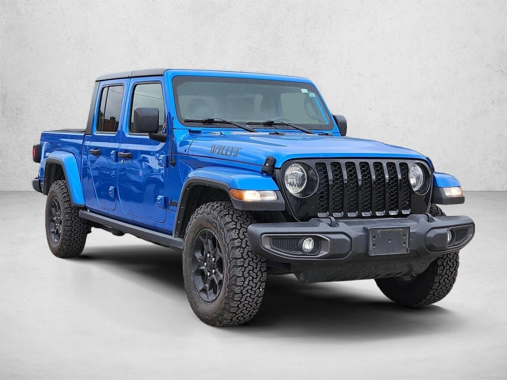 Used 2023 Jeep Gladiator Sport Truck Crew Cab