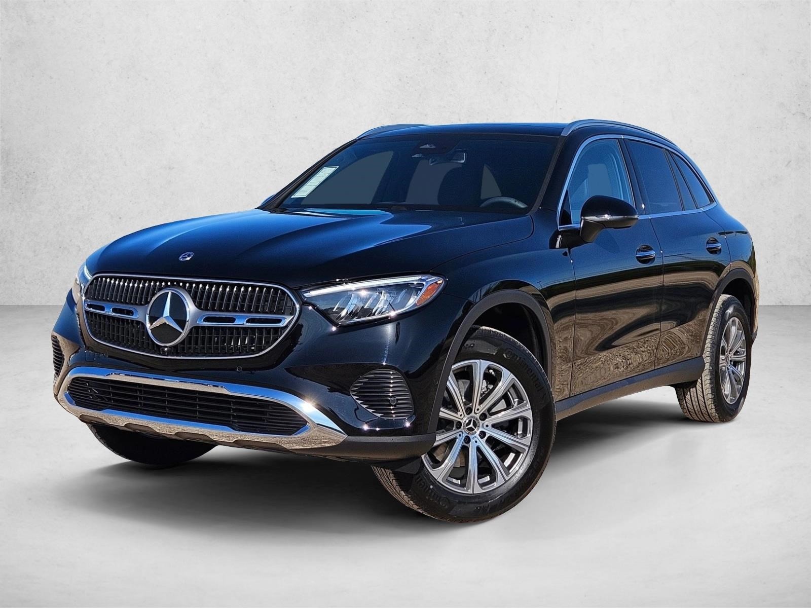 2026 Mercedes-Benz GLC Base's photo