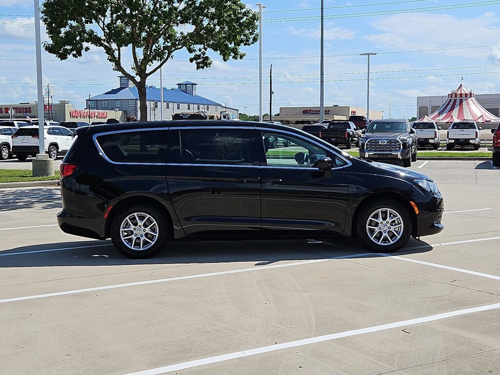 Used 2024 Chrysler Voyager LX Van Passenger Van