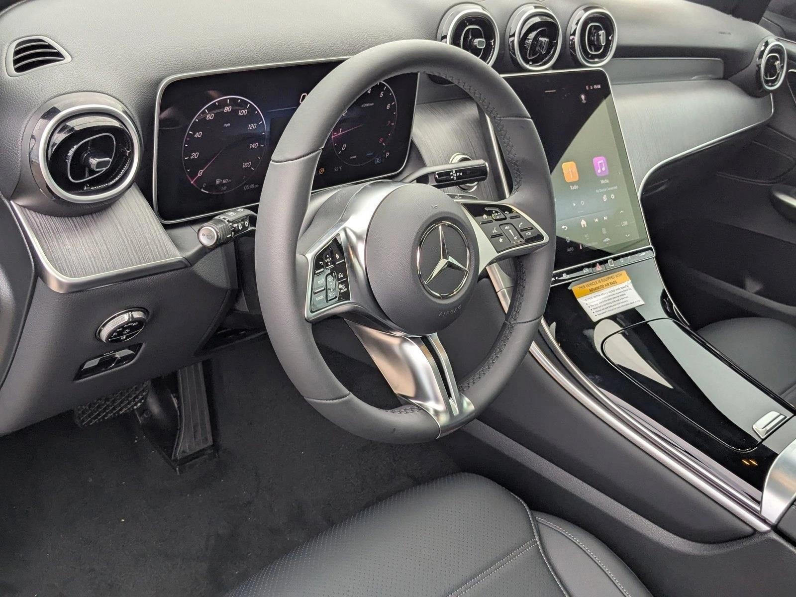 2026 Mercedes Benz GLC 300 photo 3