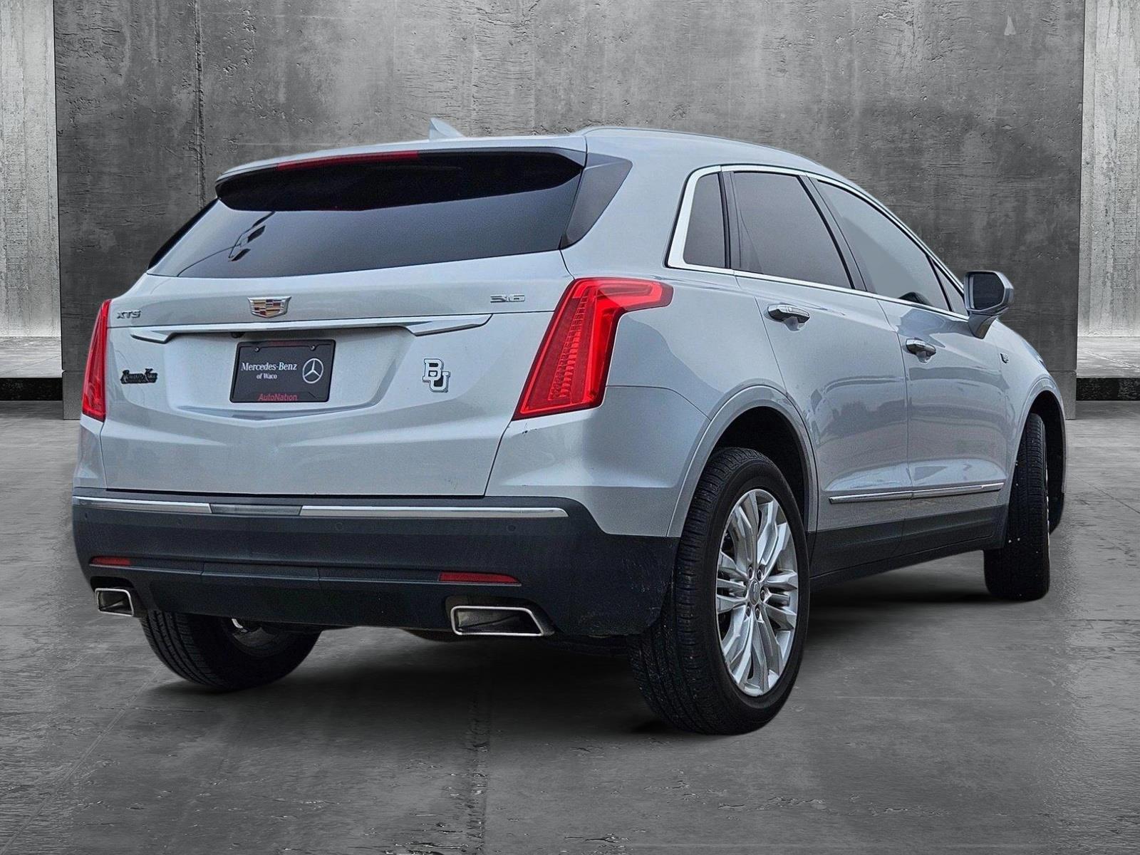 2018 Cadillac XT5 Premium Luxury photo 3