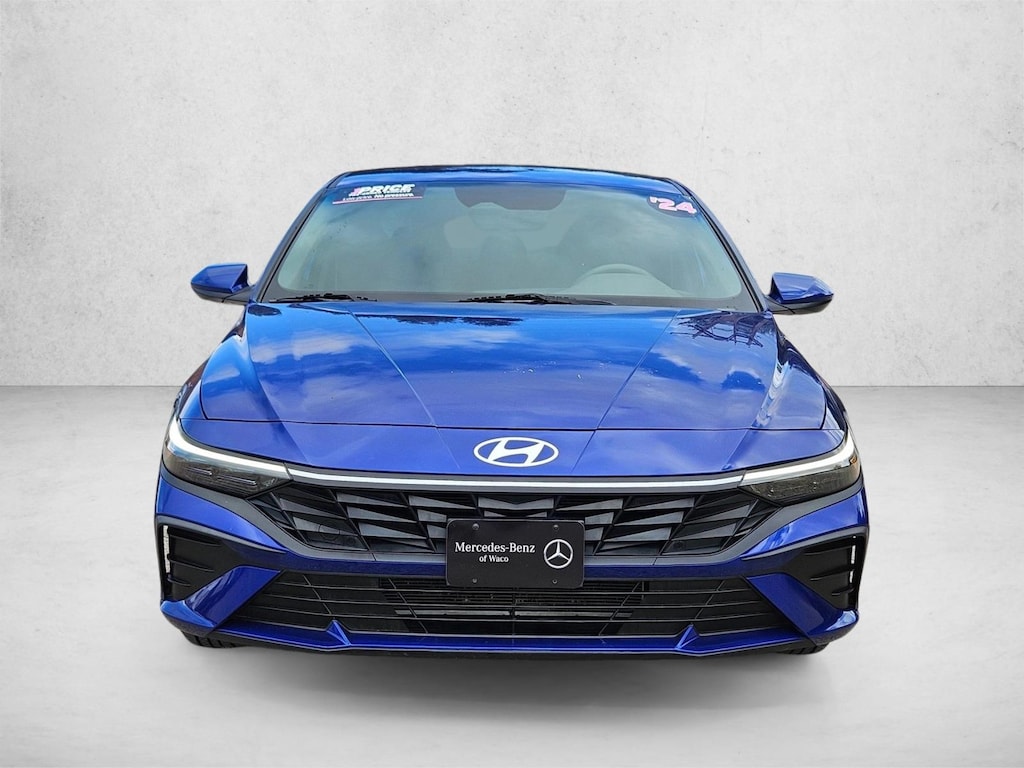Used 2024 Hyundai Elantra SE Sedan