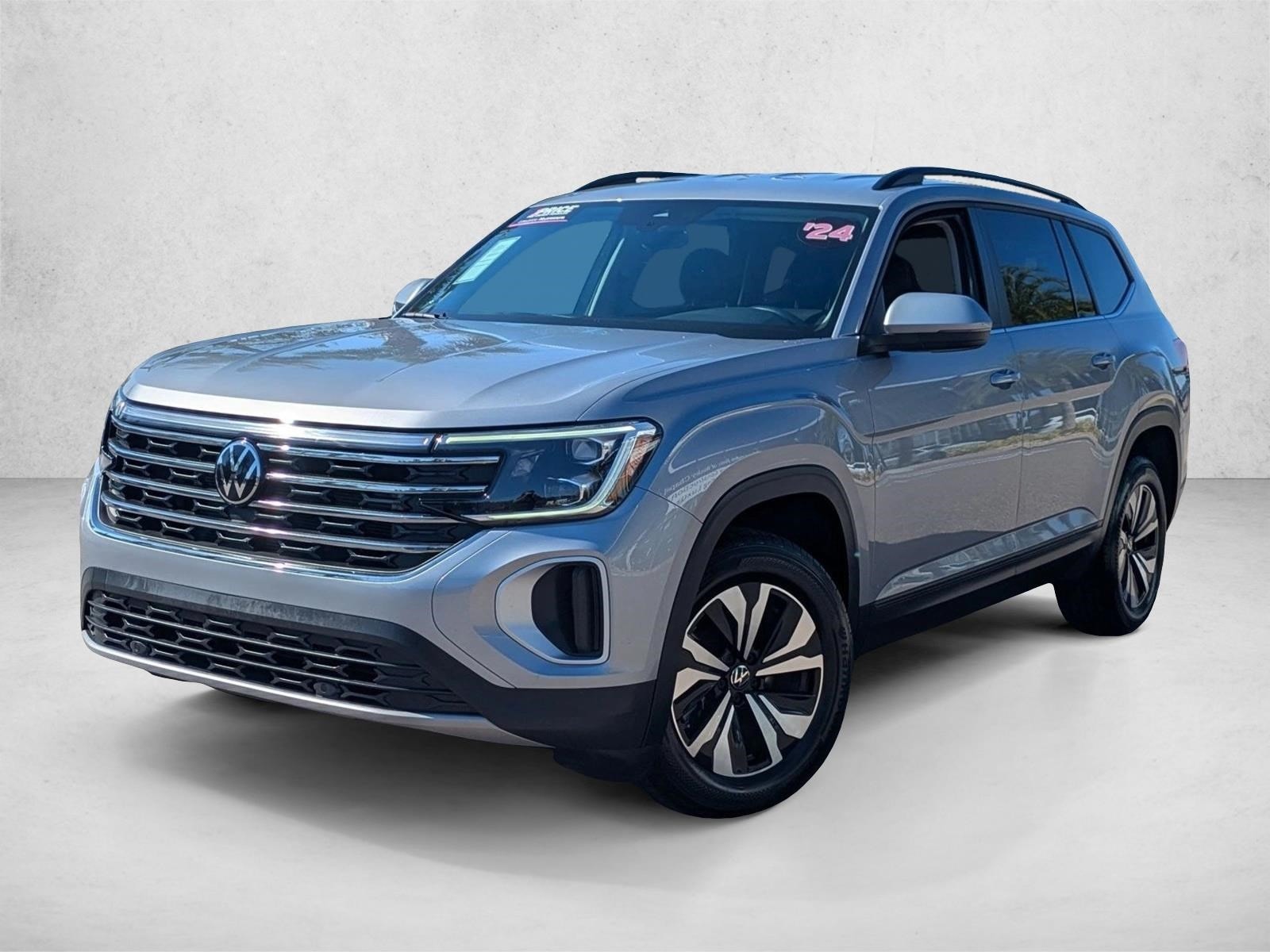 2024 Volkswagen Atlas SE's photo