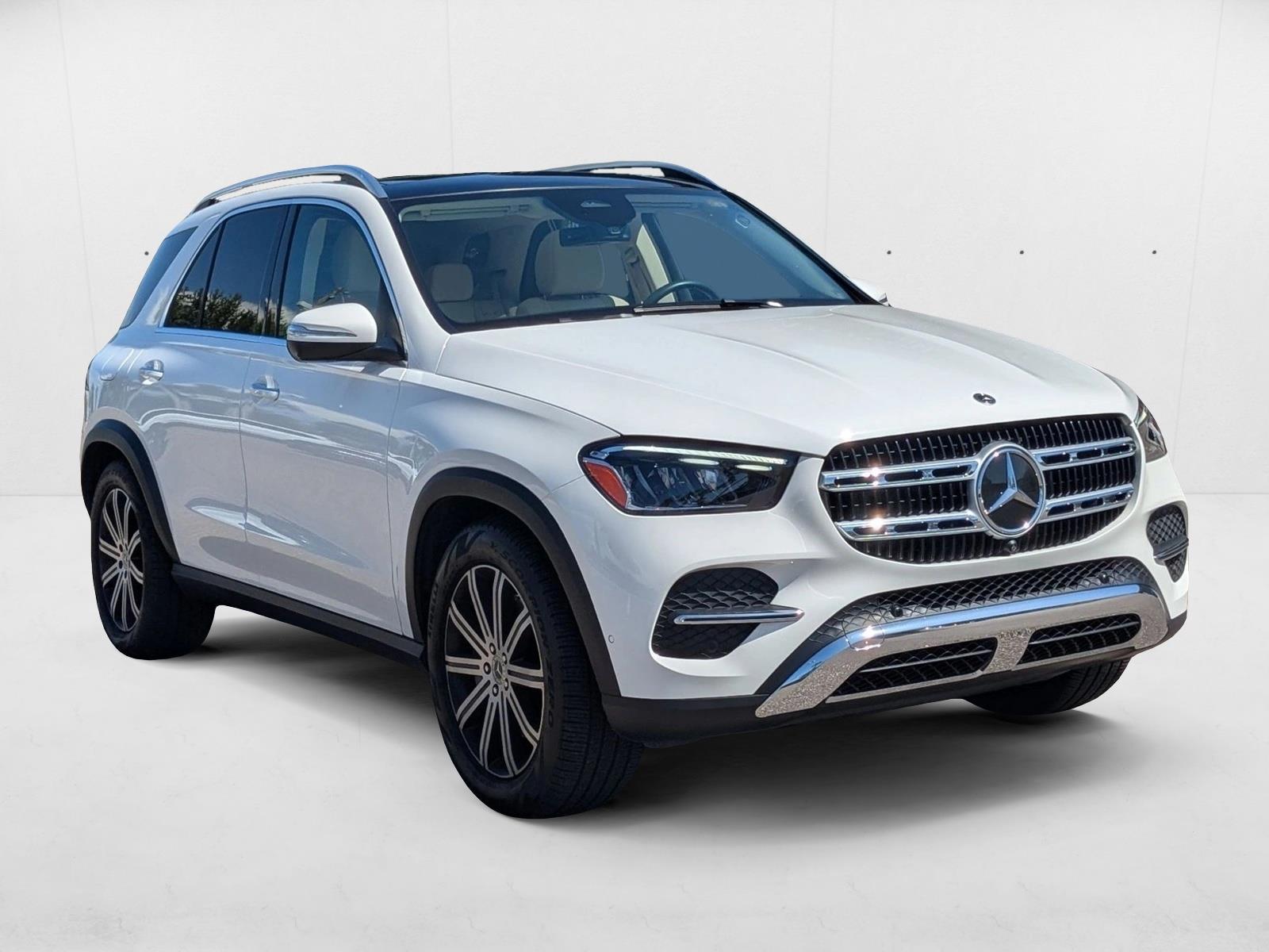 2024 Mercedes Benz GLE 4MATIC photo 3
