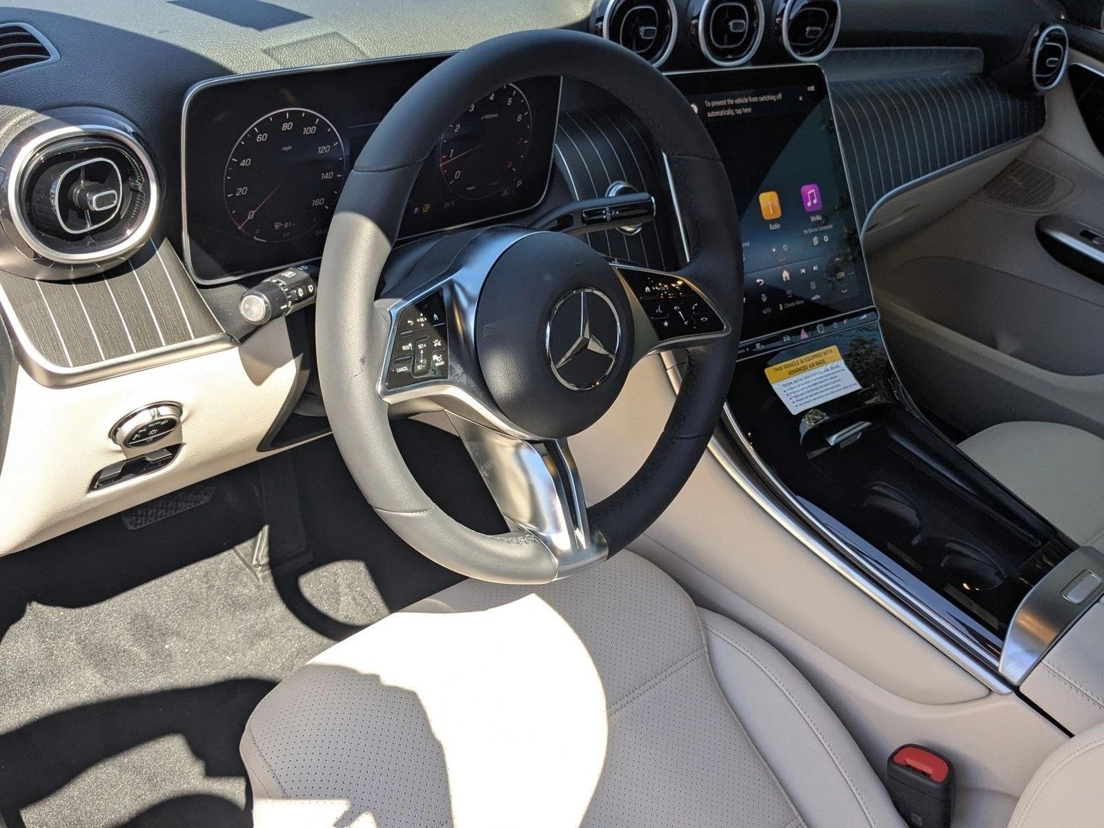 2026 Mercedes Benz GLC 300 4MATIC photo 3