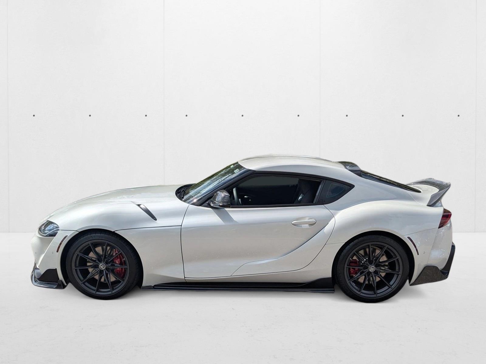 2025 Toyota Supra 3.0 Premium photo 3