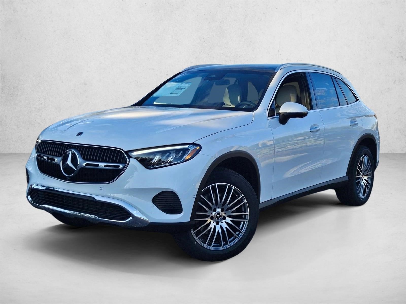 2026 Mercedes-Benz GLC Base's photo
