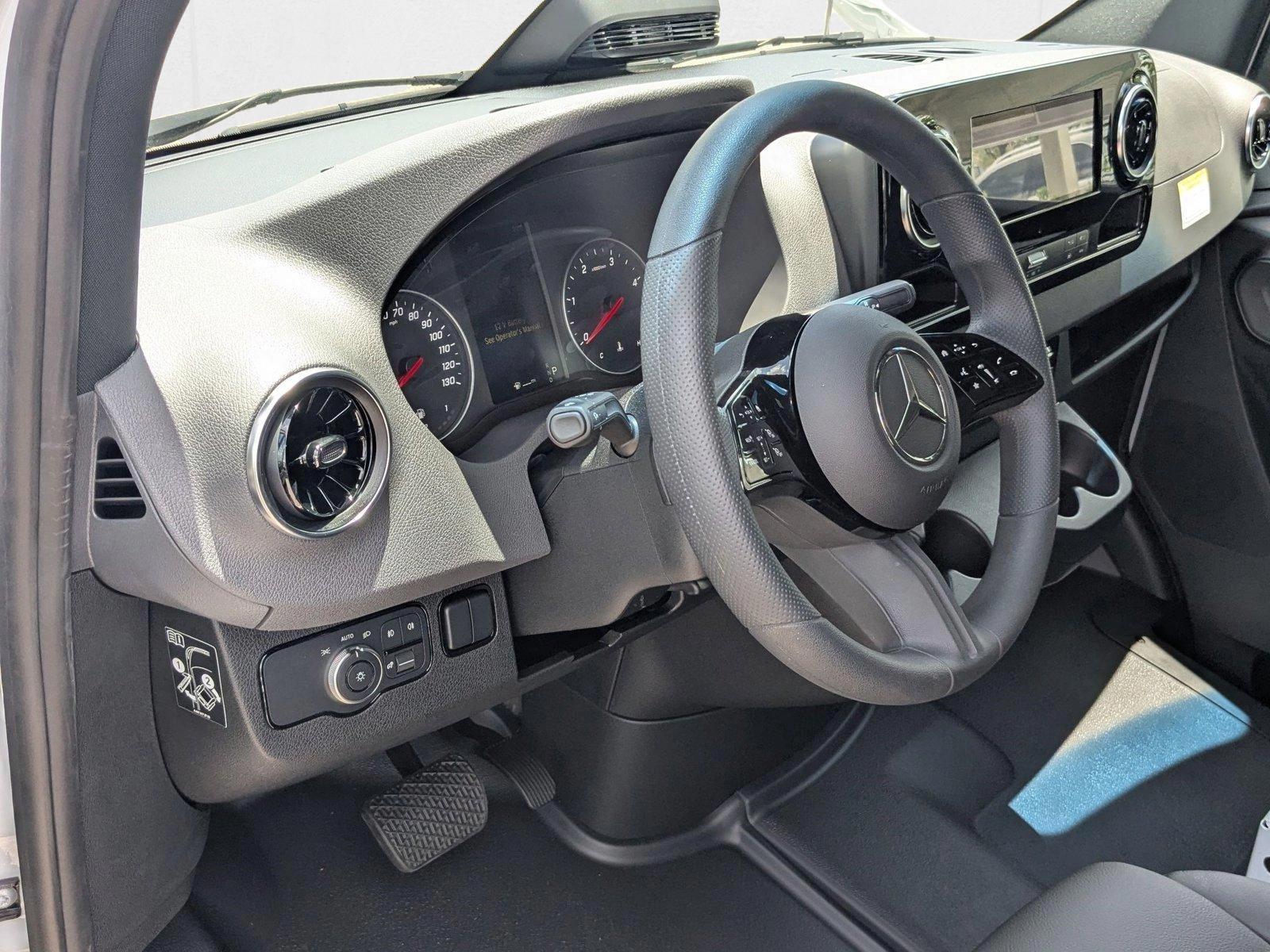 ポピーSAR.VANベートーベン New 2025 Mercedes-Benz Sprinter Van Van in St. George