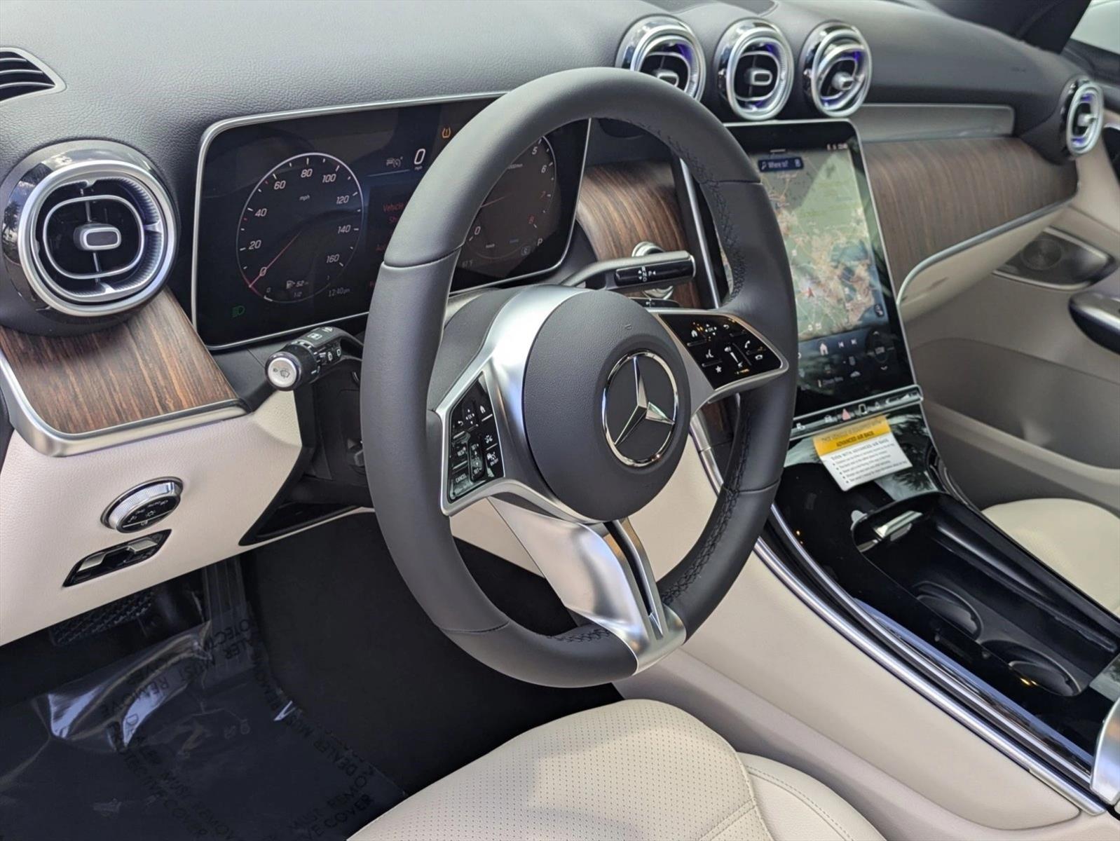 2026 Mercedes Benz GLC 300 4MATIC photo 3