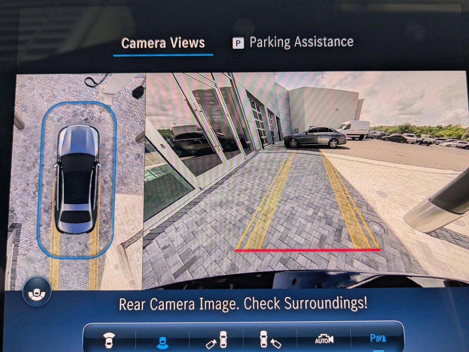 2025 Mercedes-Benz C-Class Sedan C 300 - Photo 11