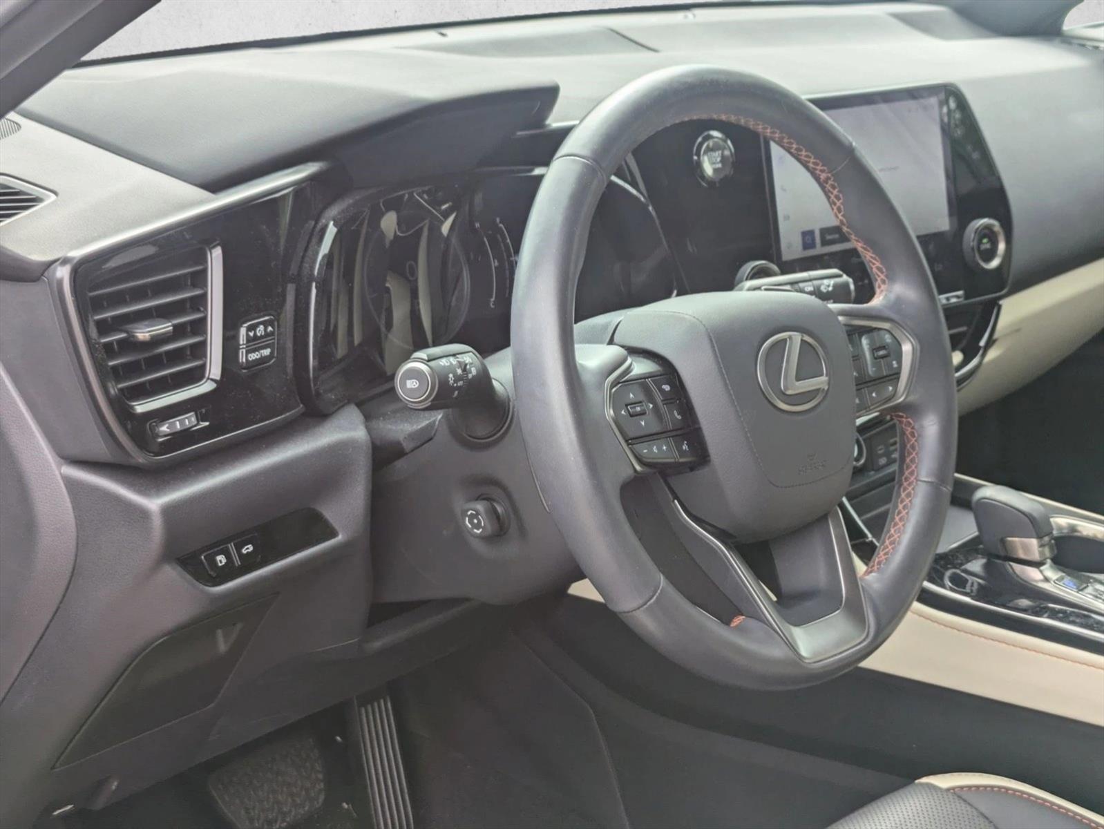 2024 Lexus NX 250 Premium photo 3